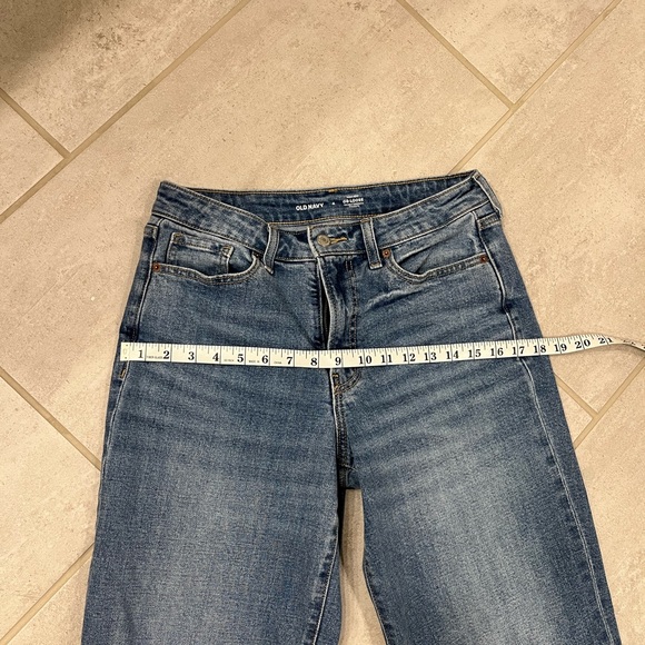 Old Navy OG Loose High-Rise Straight Jeans | Size 4 | Medium Wash - Picture 6 of 7